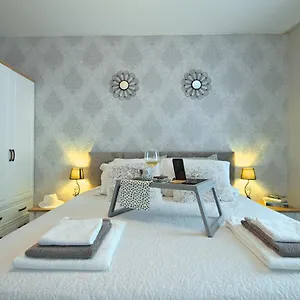 Apartman App Enterprise, Umag